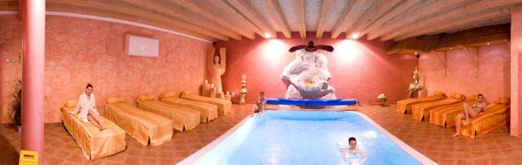 Wellness Hotel Bahenec Luaran gambar
